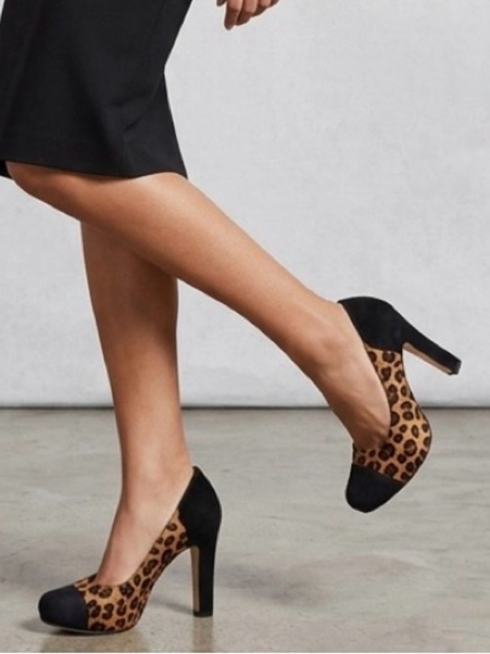 NEW!CorsocComo-Leopard cow hair, suede heel pumps size 8